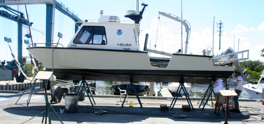 Bottom paint on NOAA Sea Lark